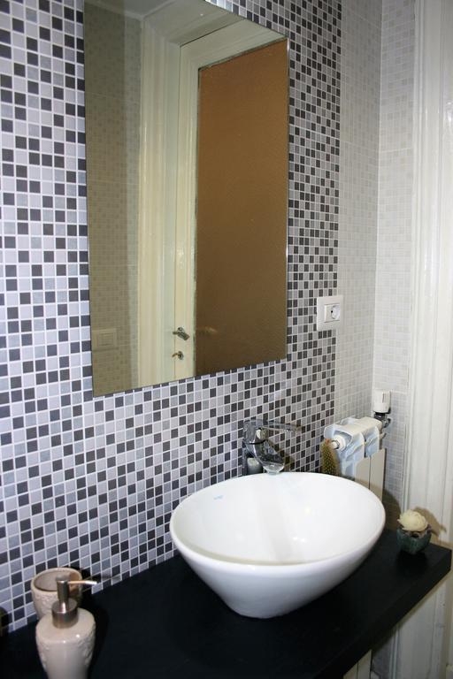 S Peter Nicolo' III Apartment Rome Bagian luar foto